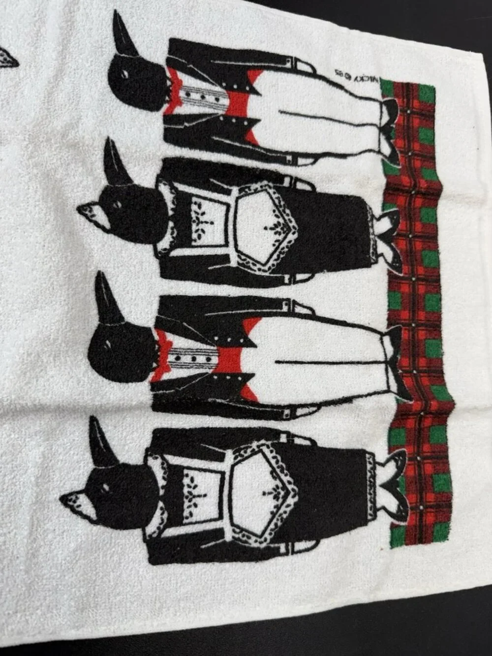 2 Vintage Christmas Penguins Black Tie Hand Dish Kitchen Towels Cannon